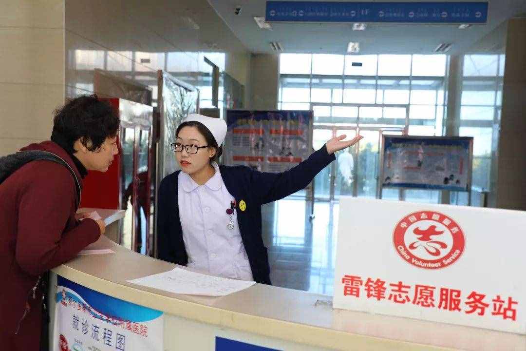 今天，7名“大拿”“坐镇”鄂尔多斯卫校附属医院开展义诊活动